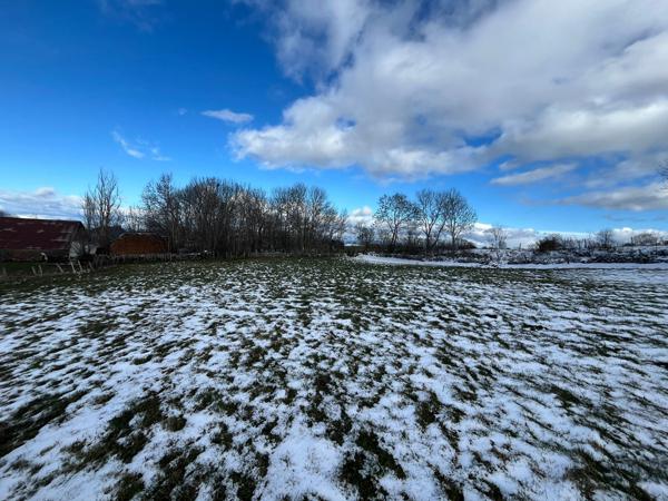 Laveissenet (15300) GRANGE AVEC TERRAIN – SECTEUR MURAT