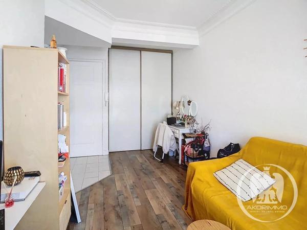 Vente                                                      Appartement
                        
                     1 pièces                      25 m2                     à Nice