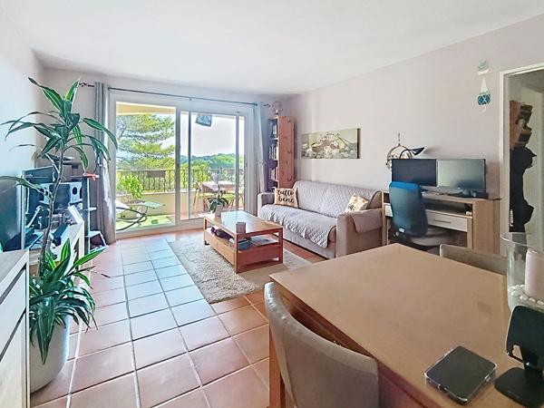 APPARTEMENT MOUGINS LE HAUT 3 PIECES 67M² VUE MER