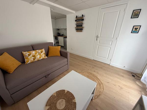 A LOUER T2 MEUBLE ETUDIANT LA ROCHELLE , La rochelle A LOUER T2 MEUBLE ETUDIANT LA ROCHELLE , La rochelle