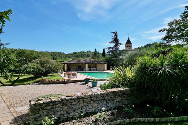 Vente Maison de luxe Uzès 9 Pièces 330 m²