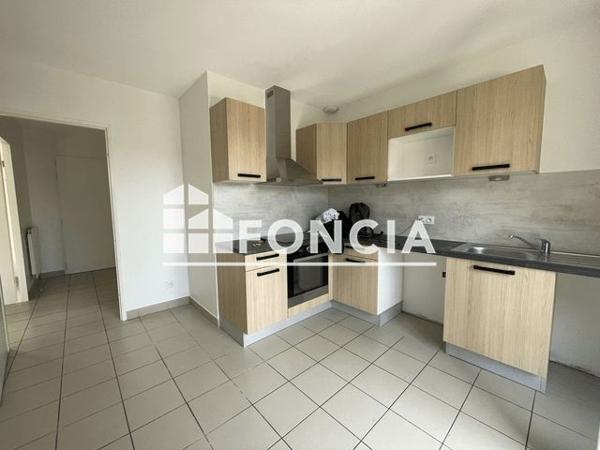 Location Maison 3 pièces 76.3 m² - 85 RUE LOUIS PLASSE Villefranche Sur Saone 69400