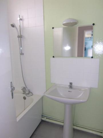 A LOUER BRIOLLAY Appt T1 bis de 34 m2 au 2ème étage