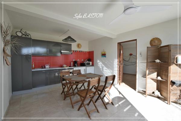 Les Trois-Îlets (972) Maison T4 -186 m² au sol avec grande terrasse, piscine et appartement T2 indépendant à vendre