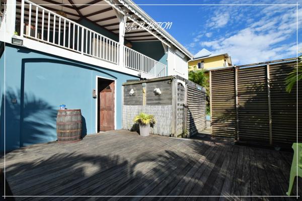 Les Trois-Îlets (972) Maison T4 -186 m² au sol avec grande terrasse, piscine et appartement T2 indépendant à vendre