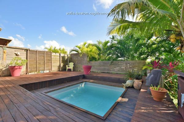 Les Trois-Îlets (972) Maison T4 -186 m² au sol avec grande terrasse, piscine et appartement T2 indépendant à vendre