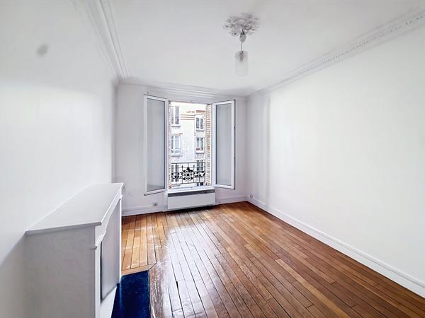 Appartement 2 pièces 37 M² PARIS 20