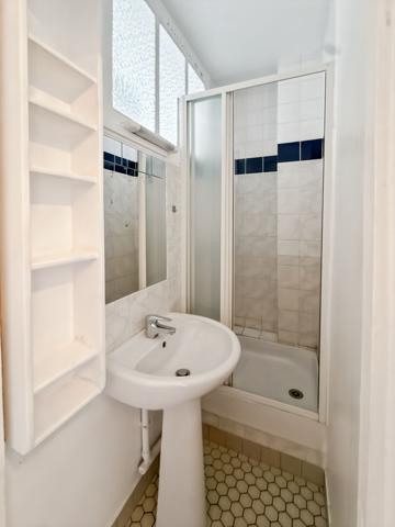 Appartement 2 pièces 37 M² PARIS 20