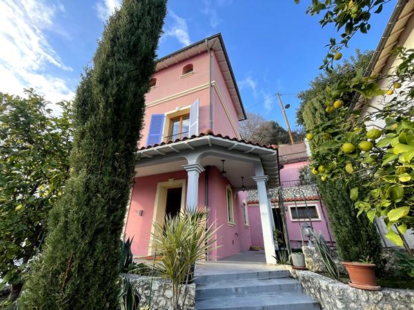 Maison 6 pièces au Charme niçois avec studio indépendant