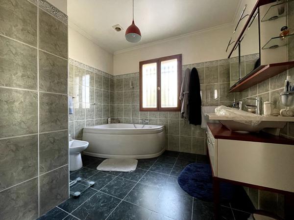 Maison 6 pièces au Charme niçois avec studio indépendant