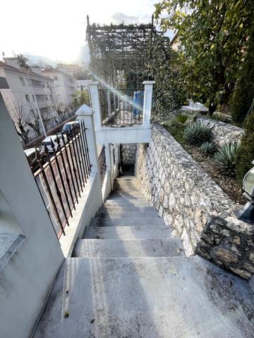 Maison 6 pièces au Charme niçois avec studio indépendant