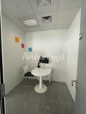 Bureaux à louer à La Madeleine immeuble HQE avec parkings et tramway proche
