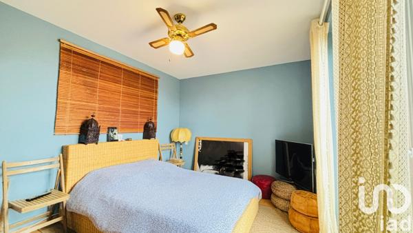 Immeuble à vendre 298 m² Les Halles