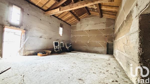 Immeuble à vendre 298 m² Les Halles