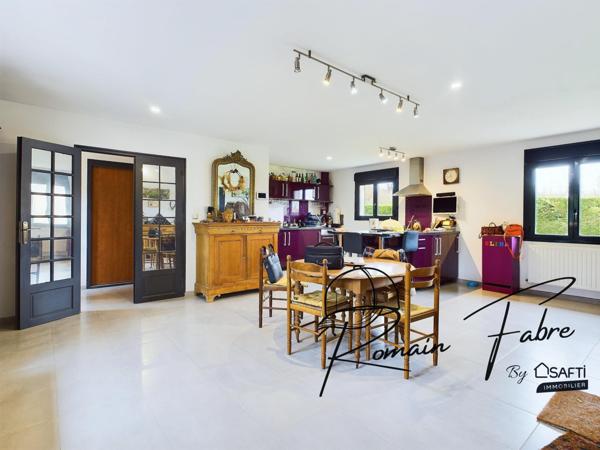 Maison de plain-pied avec 5 chambres sur belle parcelle de terrain un calme