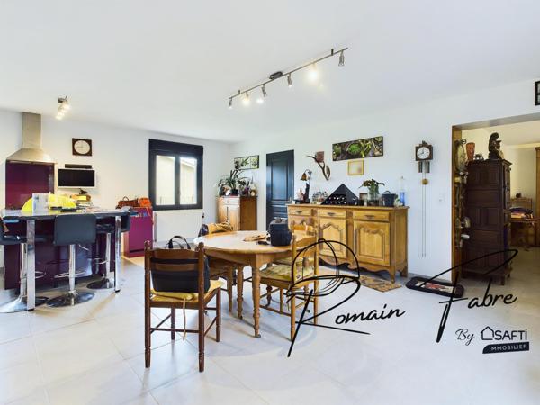 Maison de plain-pied avec 5 chambres sur belle parcelle de terrain un calme