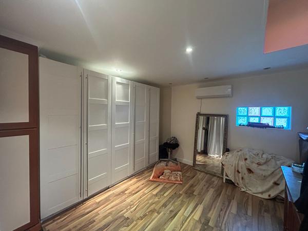 ARGENTEUIL _ Maison de 6 pièces 351 000 € **  - Référence  4428