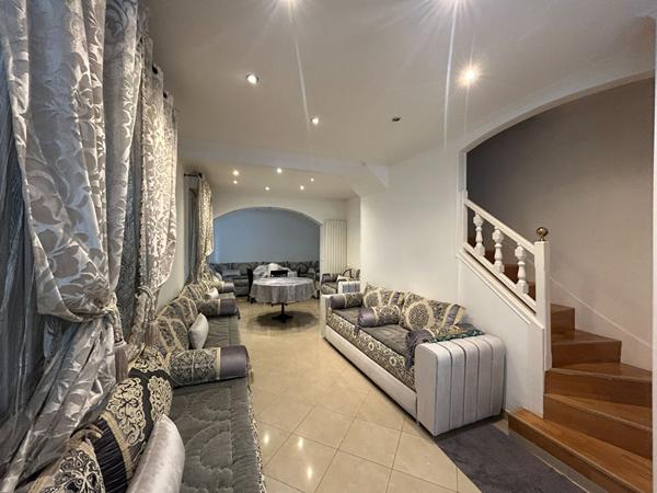 ARGENTEUIL _ Maison de 6 pièces 351 000 € **  - Référence  4428