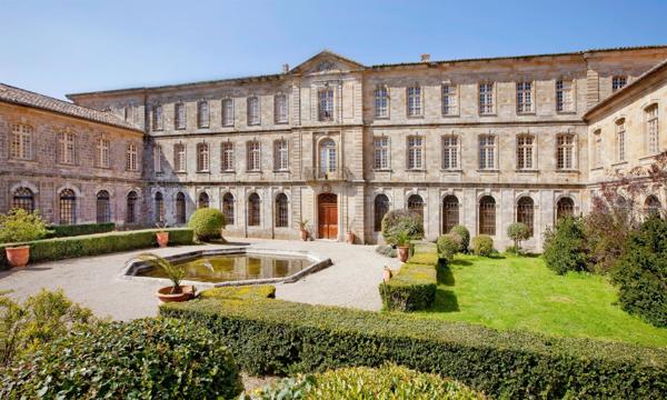 Vente Château Pézenas 30 Pièces 6200 m²