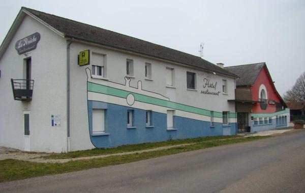 Vente Local commercial Hôtel restaurant rénové(e) Dompierre-sur-besbre   