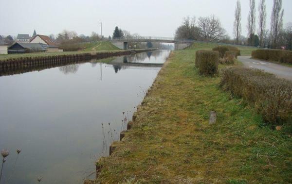 Vente Local commercial Hôtel restaurant rénové(e) Dompierre-sur-besbre   