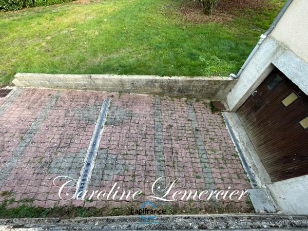 Maison à vendre 5 pièces proche de CONNERRE (72)La Chapelle saint remy, Maison sur sous-sol total 90 m² habitables avec un très beau terrain de 2500 m² paysagé