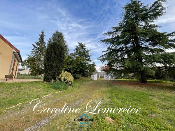 Maison à vendre 5 pièces proche de CONNERRE (72)La Chapelle saint remy, Maison sur sous-sol total 90 m² habitables avec un très beau terrain de 2500 m² paysagé