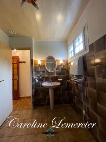 Maison à vendre 5 pièces proche de CONNERRE (72)La Chapelle saint remy, Maison sur sous-sol total 90 m² habitables avec un très beau terrain de 2500 m² paysagé