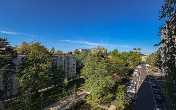 Appartement à vendre    3 pièces • 67,47 m2 Pau