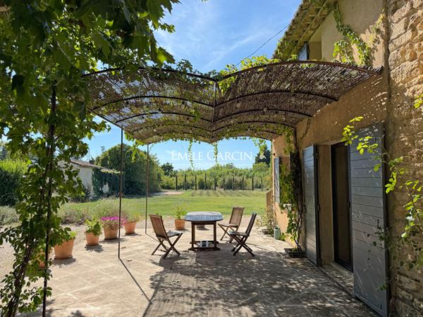 A vendre - Mas rénové aux portes du Luberon