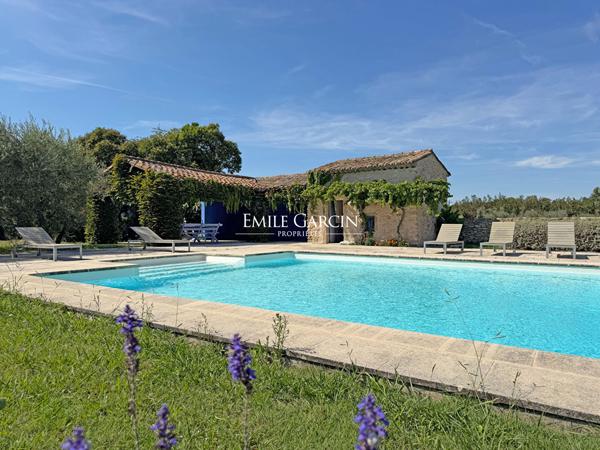 A vendre - Mas rénové aux portes du Luberon