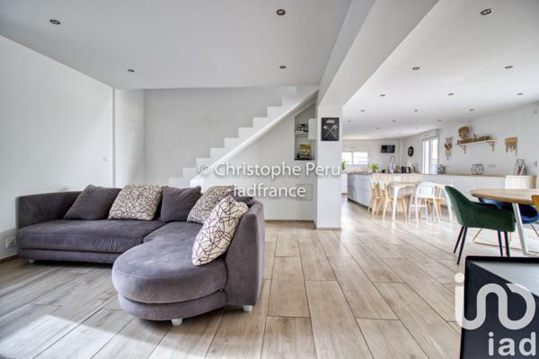 Maison à vendre 7 pièces 244 m² Magny-en-Vexin