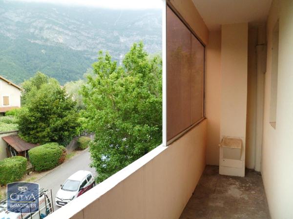 Appartement à louer 3 pièces 51.48m²