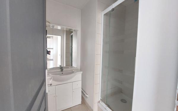 Appartement à vendre    2 pièces • 37 m2 Nogent-sur-Marne