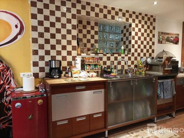 Superbe triplex avec Terrasse avec 2studios indépendants