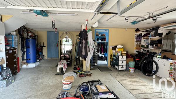 Maison à vendre 12 pièces 234 m² Aubignan