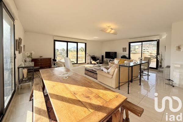 Appartement à vendre 5 pièces 138 m² Hyères