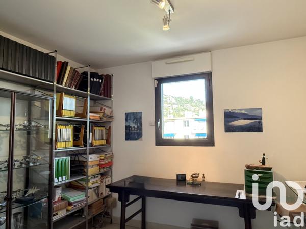 Appartement à vendre 5 pièces 138 m² Hyères