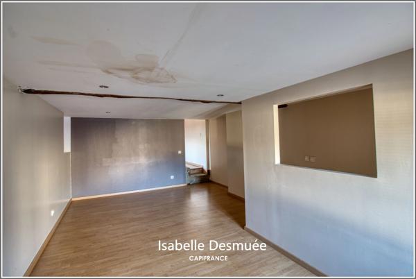 Maison de ville avec grange attenante – Fort potentiel habitation & investissement