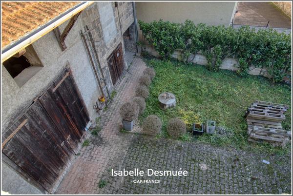 Maison de ville avec grange attenante – Fort potentiel habitation & investissement