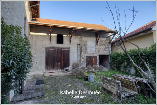 Maison de ville avec grange attenante – Fort potentiel habitation & investissement