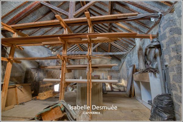 Maison de ville avec grange attenante – Fort potentiel habitation & investissement