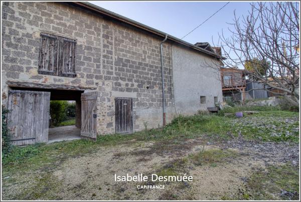 Maison de ville avec grange attenante – Fort potentiel habitation & investissement