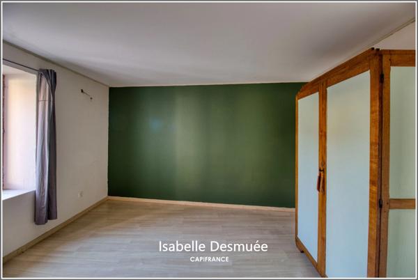 Maison de ville avec grange attenante – Fort potentiel habitation & investissement