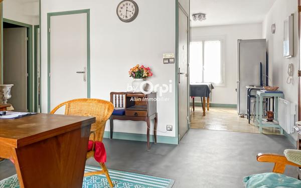 Appartement à vendre    3 pièces • 62,60 m2 Commentry