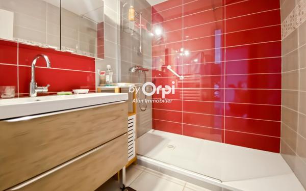 Appartement à vendre    3 pièces • 62,60 m2 Commentry