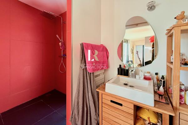 La Rochelle (17000) Proximité du vieux port et de la gare - Maison contemporaine avec piscine et double garage