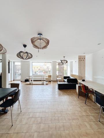 Immeuble à Joyeuse - Local Commercial et Appartement