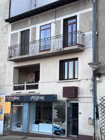 Immeuble à Joyeuse - Local Commercial et Appartement