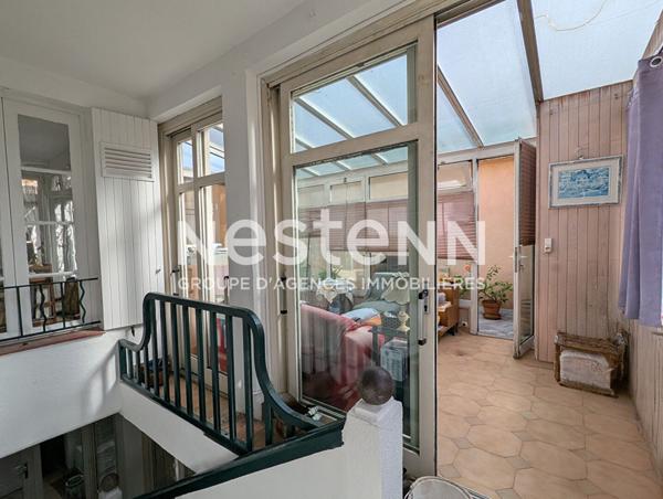 À VENDRE DRAGUIGNAN - Maison de ville avec terrasse sur les toits et double garage - Rare en centre-ville